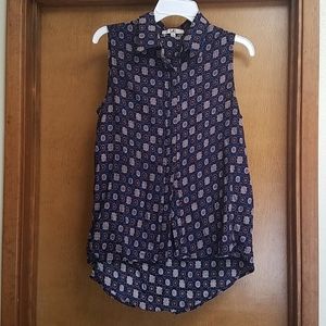 Ya Los Angeles Long Sleeveless Blouse